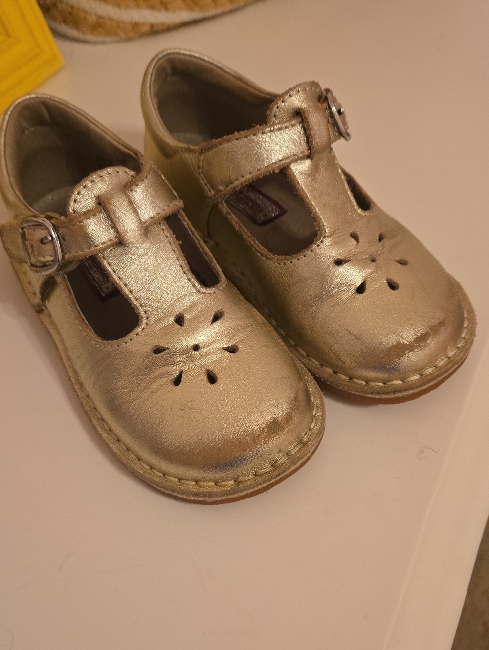 L'amour Gold Toddler Shoes